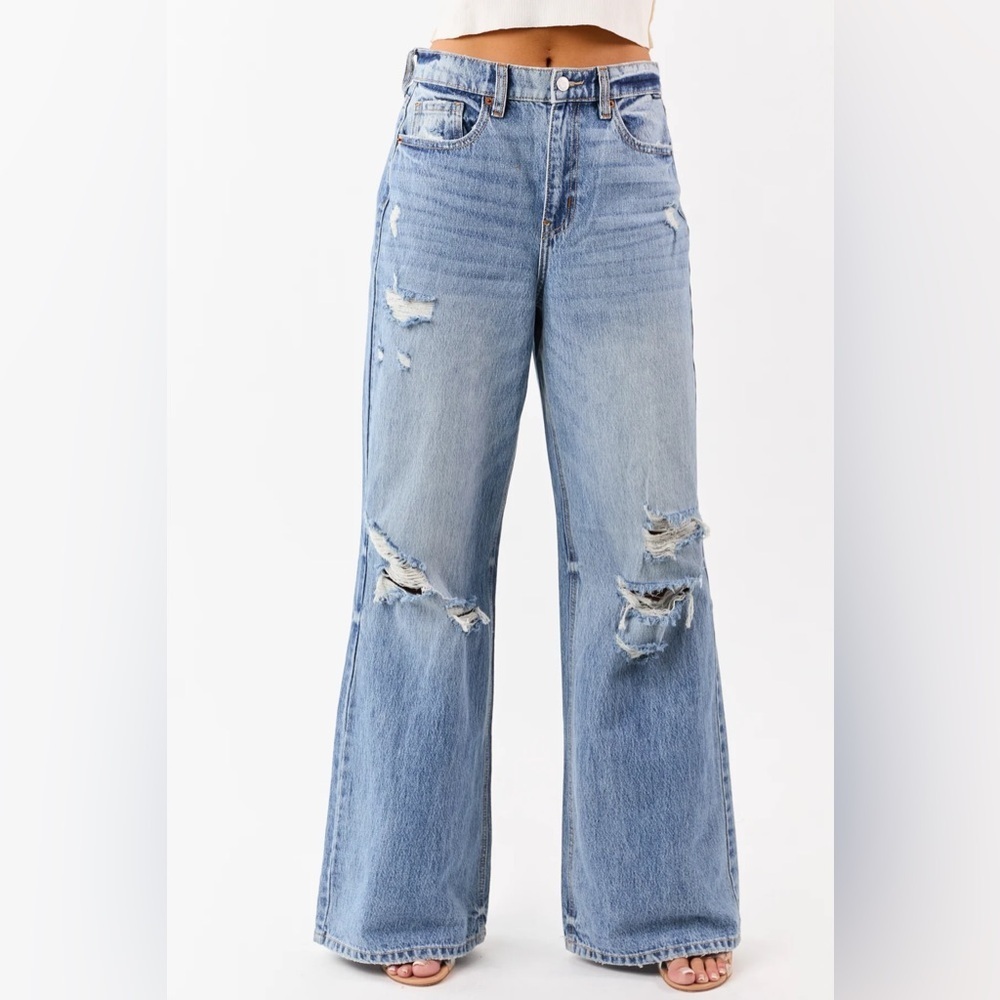 NWT Cello High Rise Ultra Wide Leg Distressed Denim Relaxed Fit Jeans - Picture 4 of 9